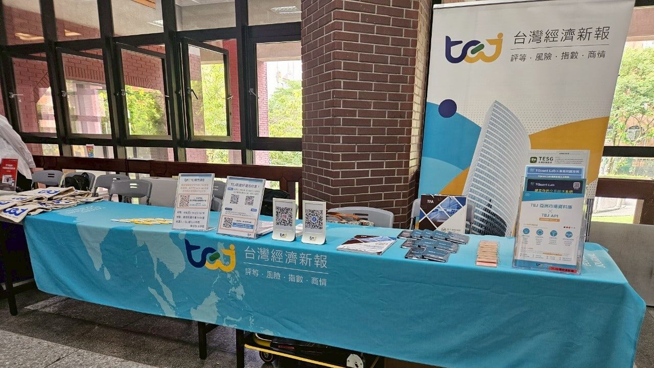 TFA Stand Table